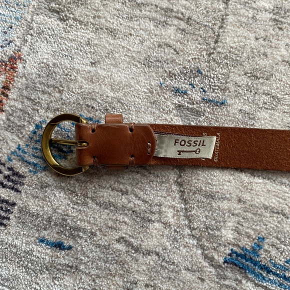 FOSSIL Women’s Size S Belt Genuine Leather Tan With Brass Buckle - Picture 6 of 7